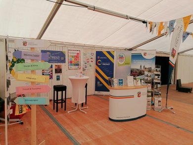 Infostand Landratsamt Freising - u.a. Thema Integration